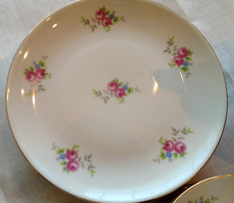 HEP6 Salad Plate by Graf Von Henneberg-1