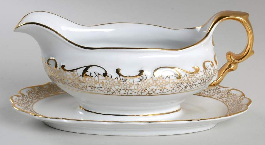HDR2 Gravy Boat with Attached Underplate by House Dresden-1