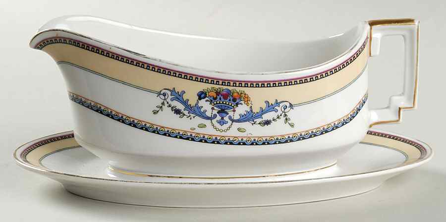 HC504 Gravy Boat with Attached Underplate by Heinrich - H&C-1