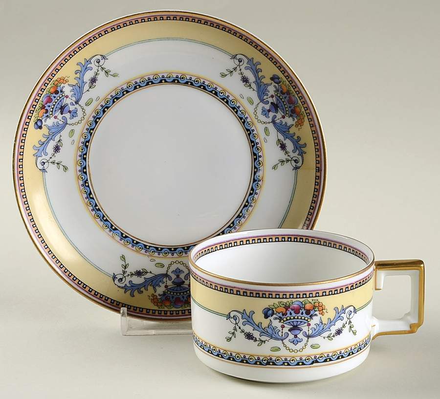 HC504 Flat Cup & Saucer Set by Heinrich - H&C-1