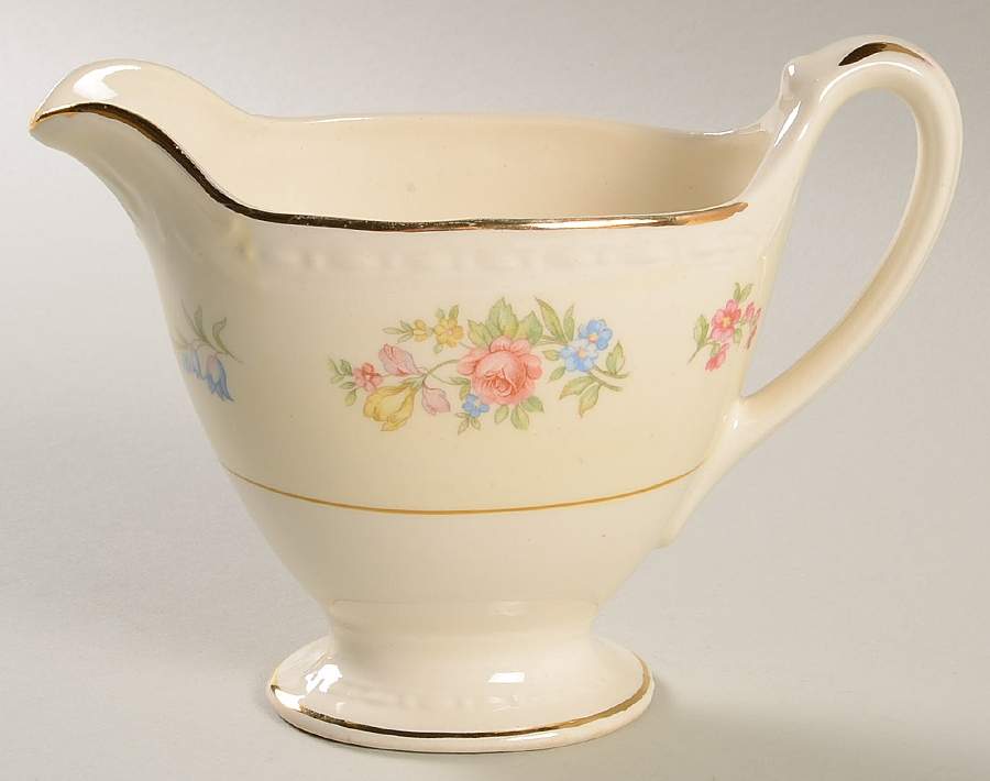 G3453 Creamer by Homer Laughlin -1