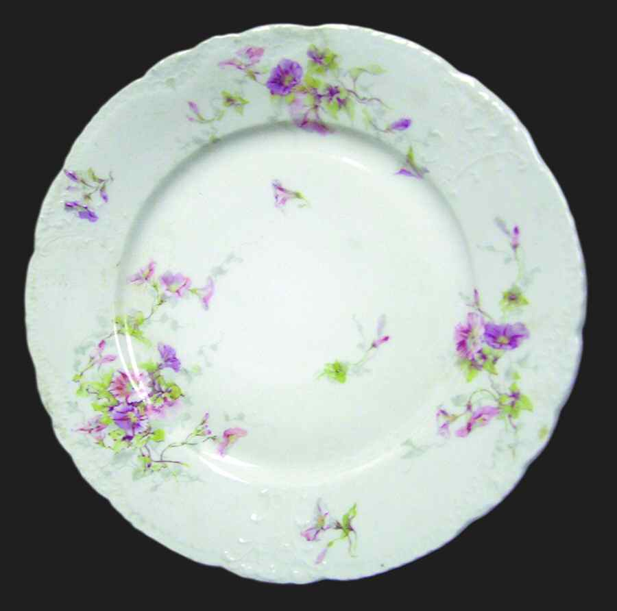 Schleiger 333d Dinner Plate by Haviland-1