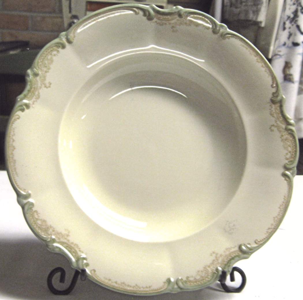 HUT591 Rim Soup Bowl by Hutschenreuther-1