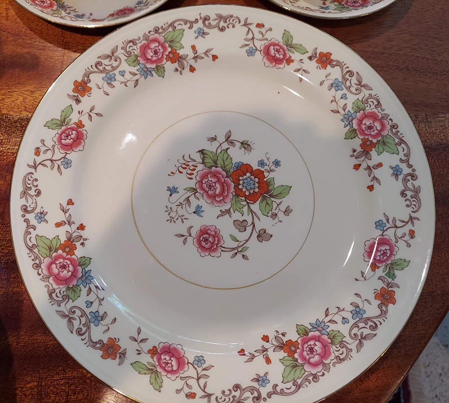 N1807 Dinner Plate by Homer Laughlin -1