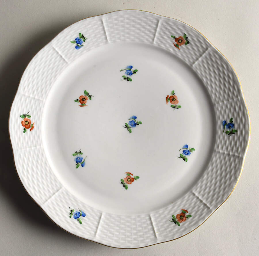 HER10 Dinner Plate by Herend-1
