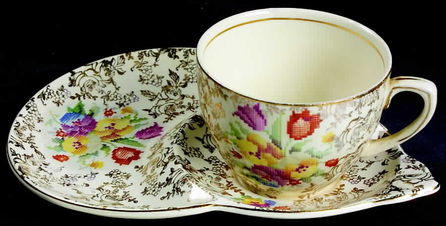 Old English Sampler Snack Plate & Cup Set by Hollinshead & Kirkham-1