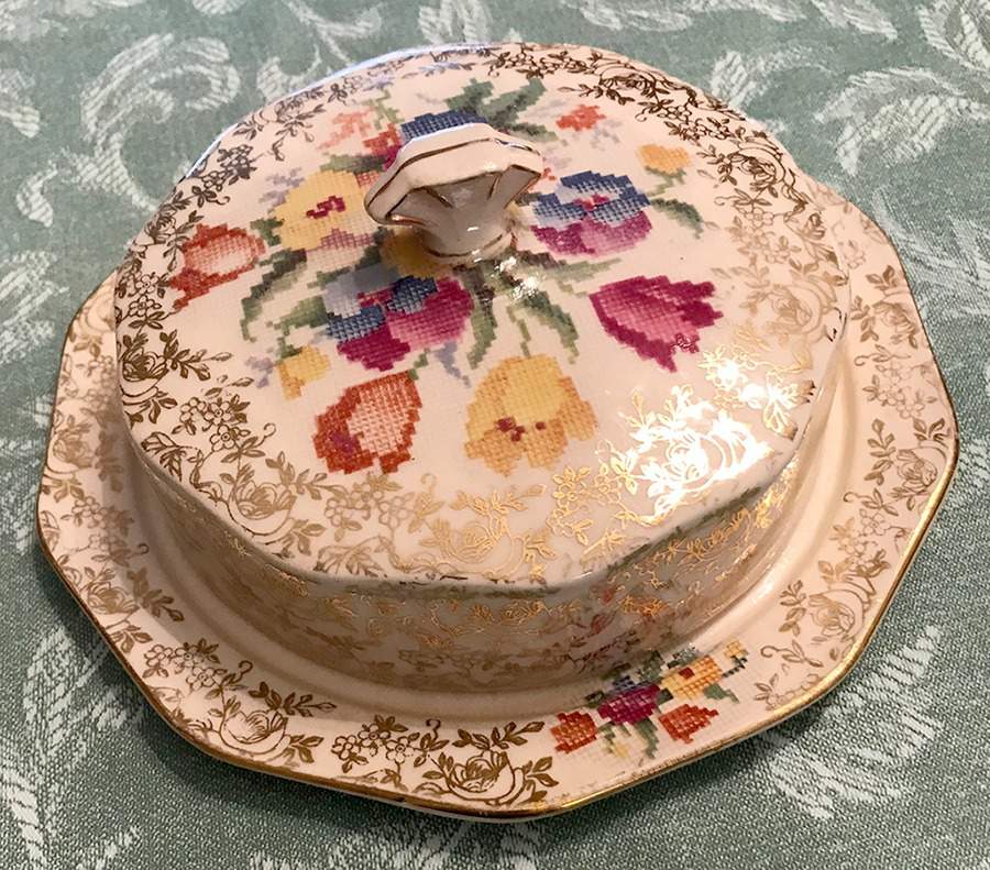 Old English Sampler Round Covered Butter by Hollinshead & Kirkham-1