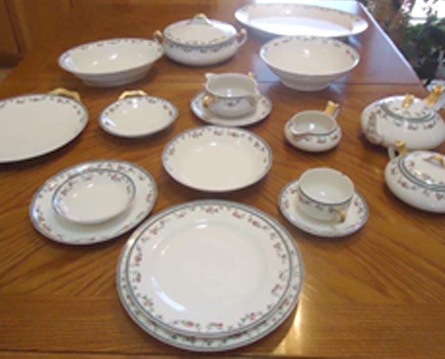 Schleiger 539b Flat Cup & Saucer Set by Haviland-1