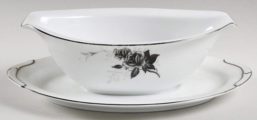 HYA1 Gravy Boat with Attached Underplate by Hayasi-1