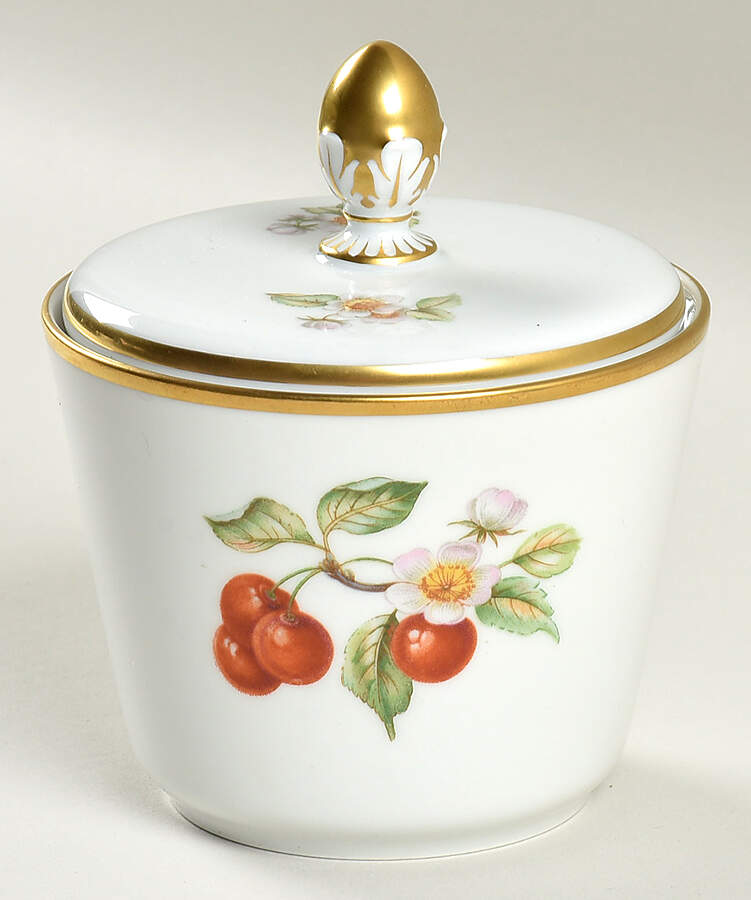HUT601 Sugar Bowl & Lid by Hutschenreuther-1