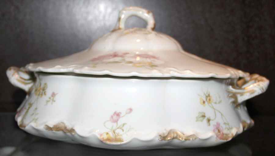 Schleiger 221b Round Covered Vegetable by Haviland-1