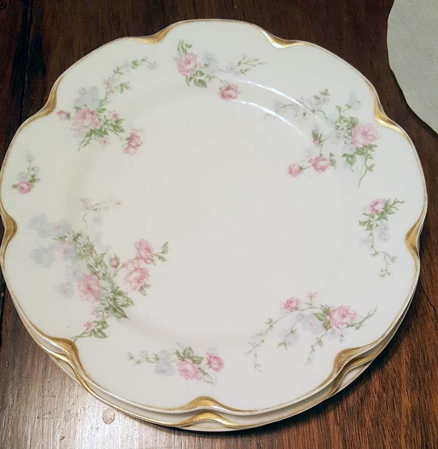 Schleiger 261e Dinner Plate by Haviland-1