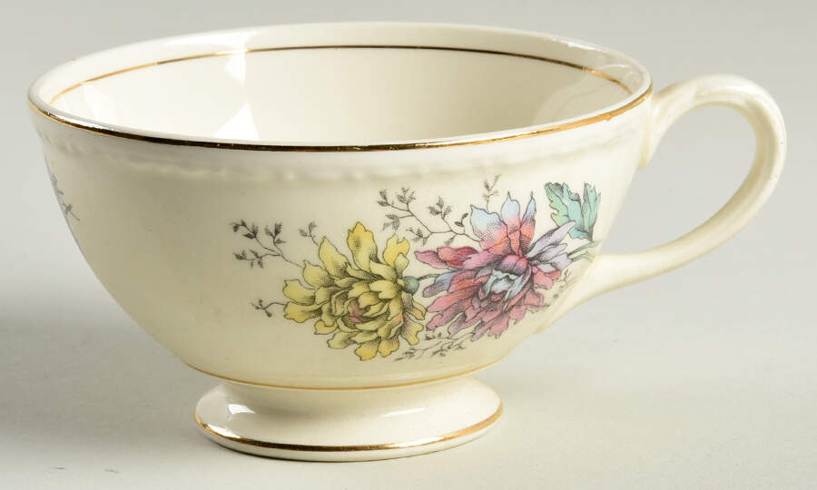 G3443 Footed Cup by Homer Laughlin -1