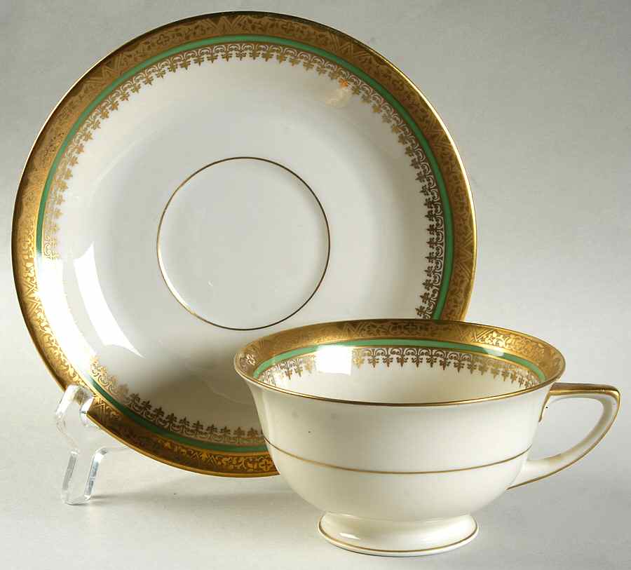HC510 Footed Cup & Saucer Set by Heinrich - H&C-1