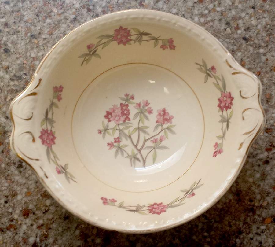 G3436 Lugged Cereal Bowl by Homer Laughlin -1