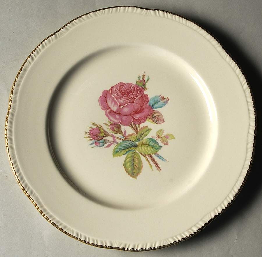 Calirose Luncheon Plate by Homer Laughlin -1