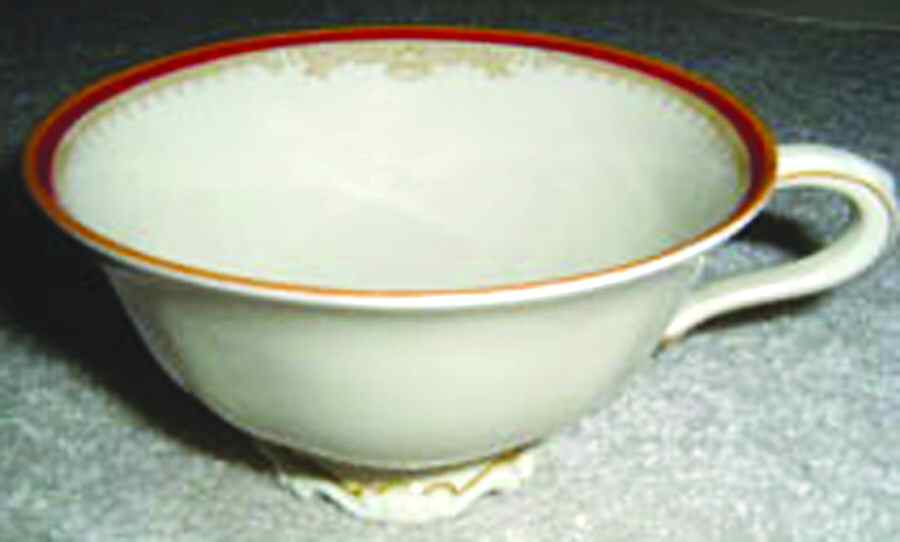 HUT607 Footed Cup by Hutschenreuther-1