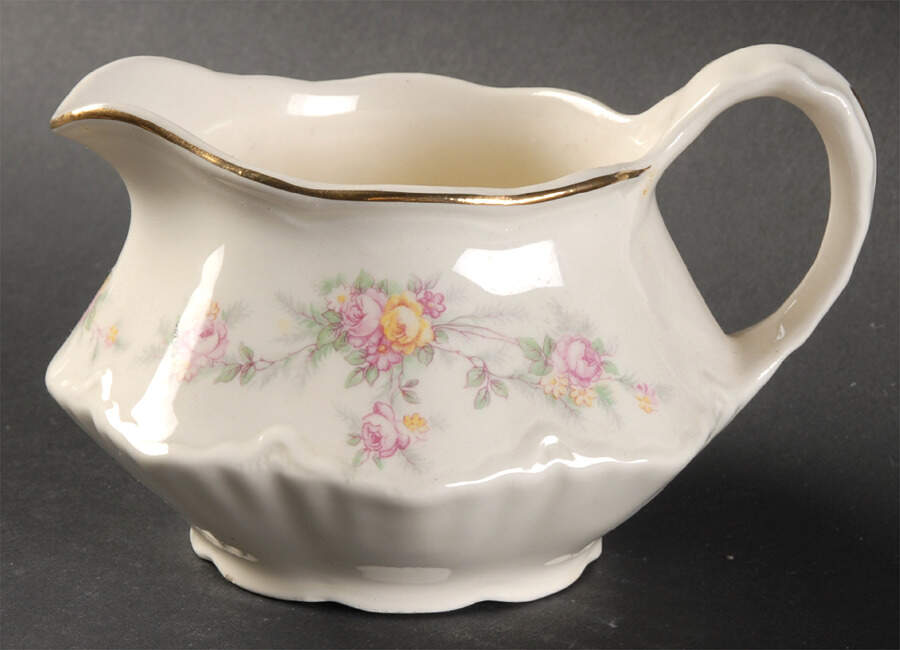 HLC809 Creamer by Homer Laughlin -1