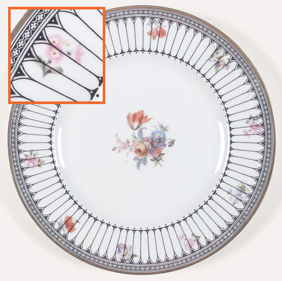 HUT608 Dinner Plate by Hutschenreuther-1