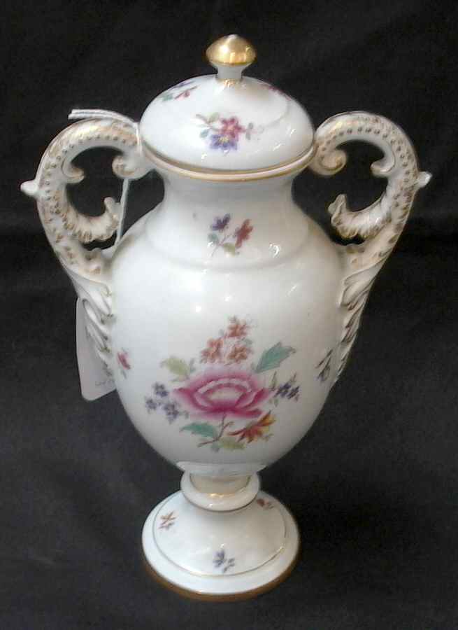HER12 Footed Urn with Lid by Herend-1