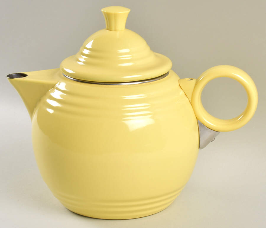 Fiesta Yellow (Intro 1987) Metal Kettle & Lid by Homer Laughlin -1