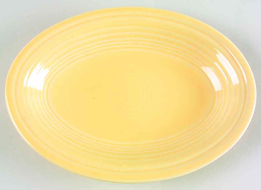 Fiesta Yellow (Intro 1987) Pre-1990 9" Fiesta Oval Platter by Homer Laughlin -1
