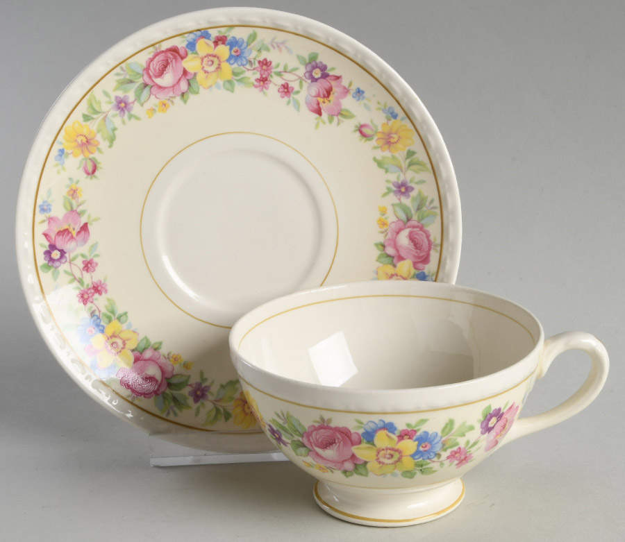 Roselane Footed Cup & Saucer Set by Homer Laughlin -1