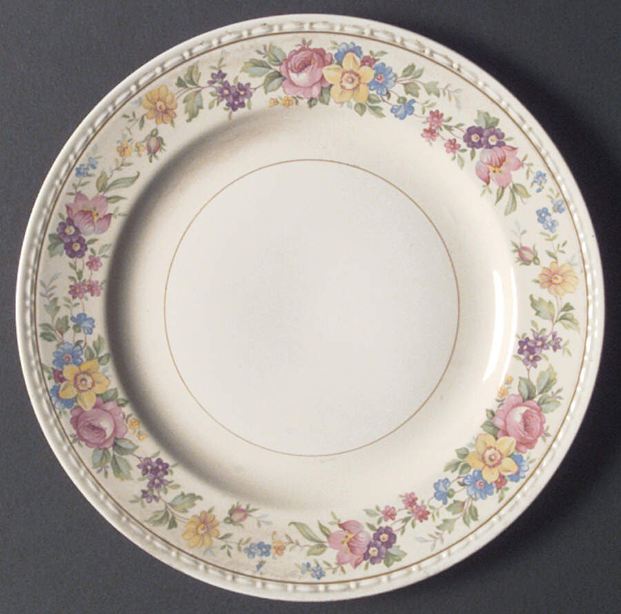 Roselane Dinner Plate by Homer Laughlin -1