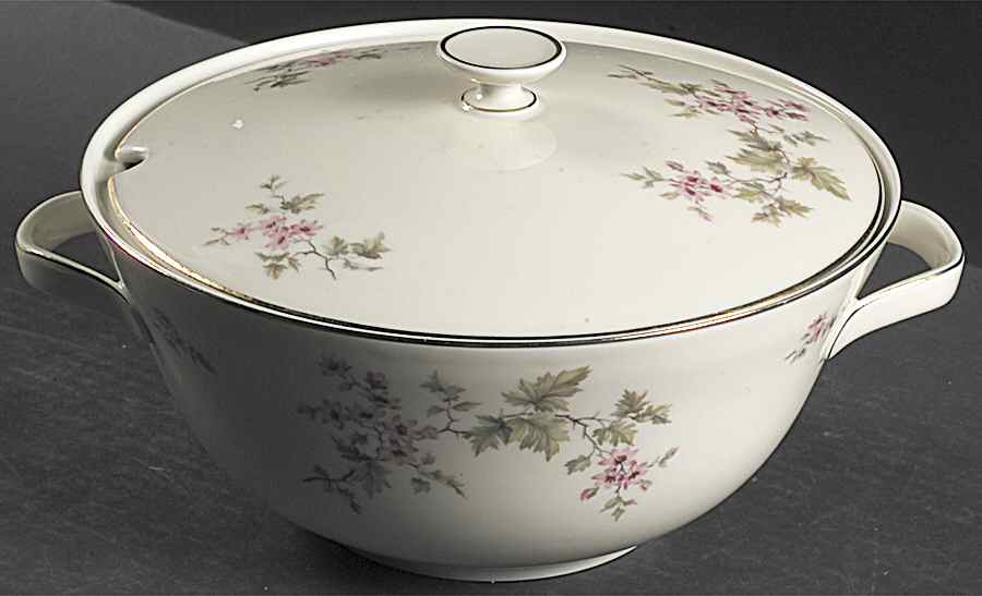 7958 Tureen &  Lid by Hutschenreuther-1