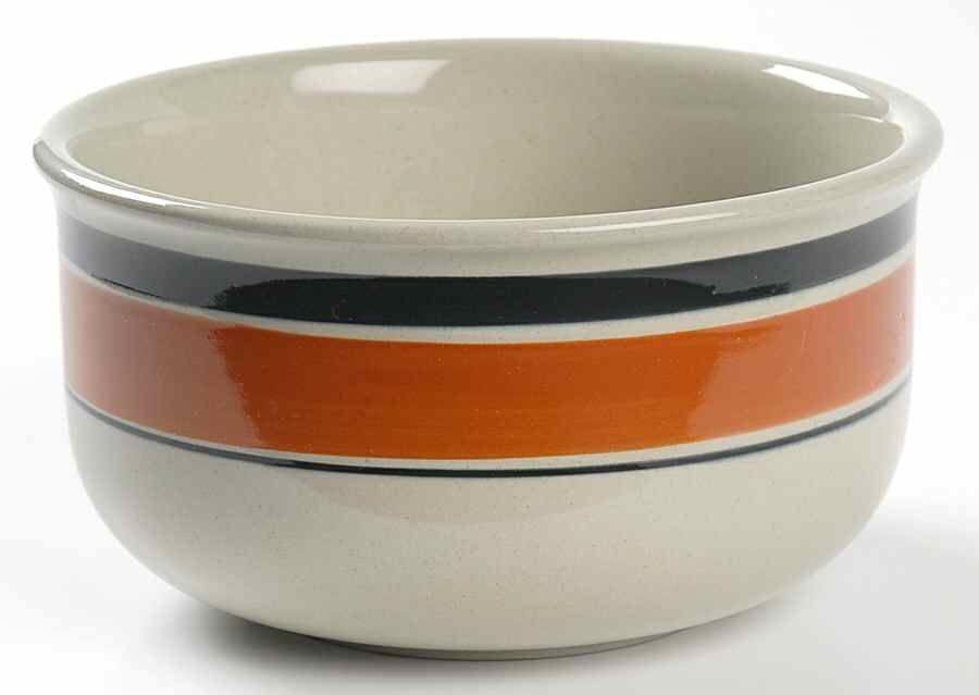 Randa Banda 6" Round Vegetable Bowl by Hoganas Keramiks-1