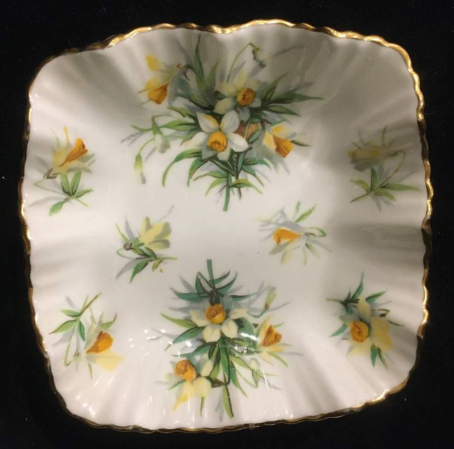 Yellow Jonquils Small Square Sweet Meat Dish by Hammersley-1