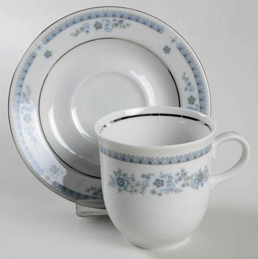 HEP8 Flat Cup & Saucer Set by Graf Von Henneberg-1