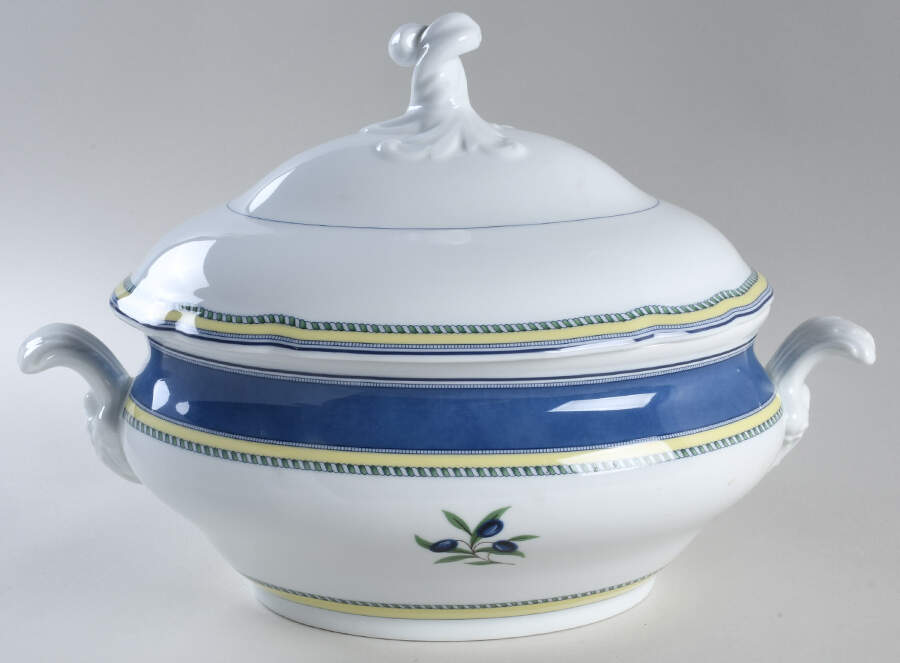 Medley Tureen &  Lid by Hutschenreuther-1