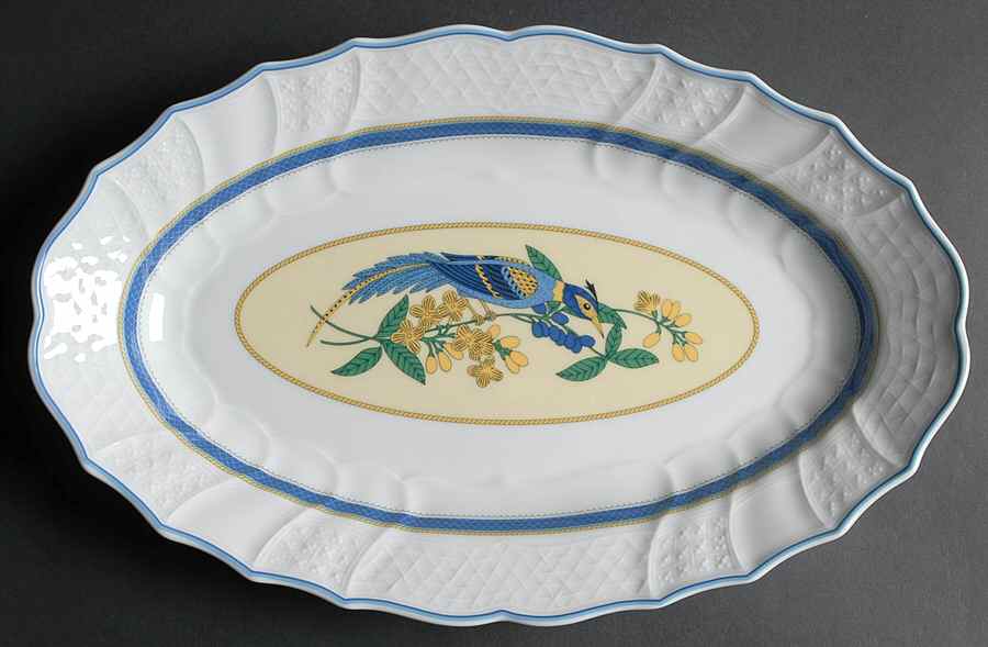 Elysee 13" Oval Serving Platter by Hutschenreuther-1