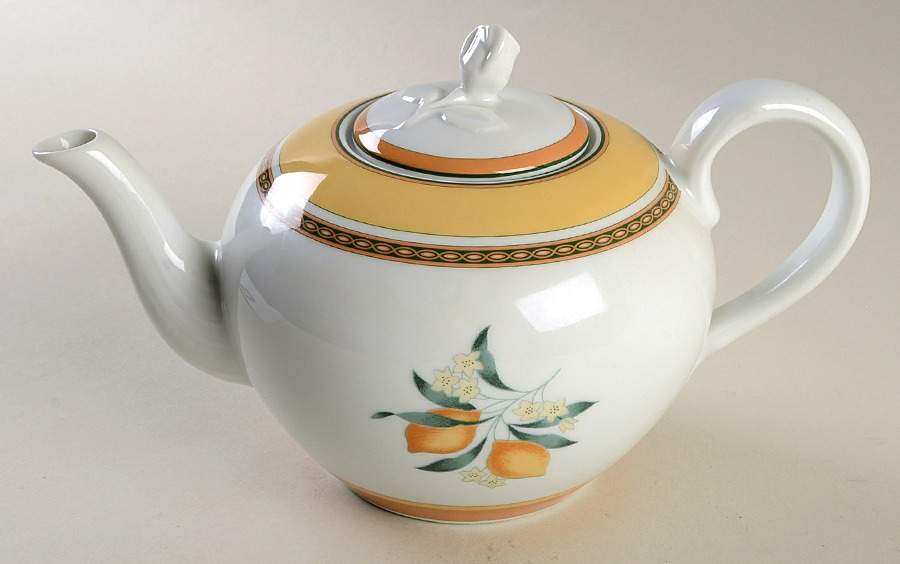 Alfabia Teapot & Lid by Hutschenreuther-1