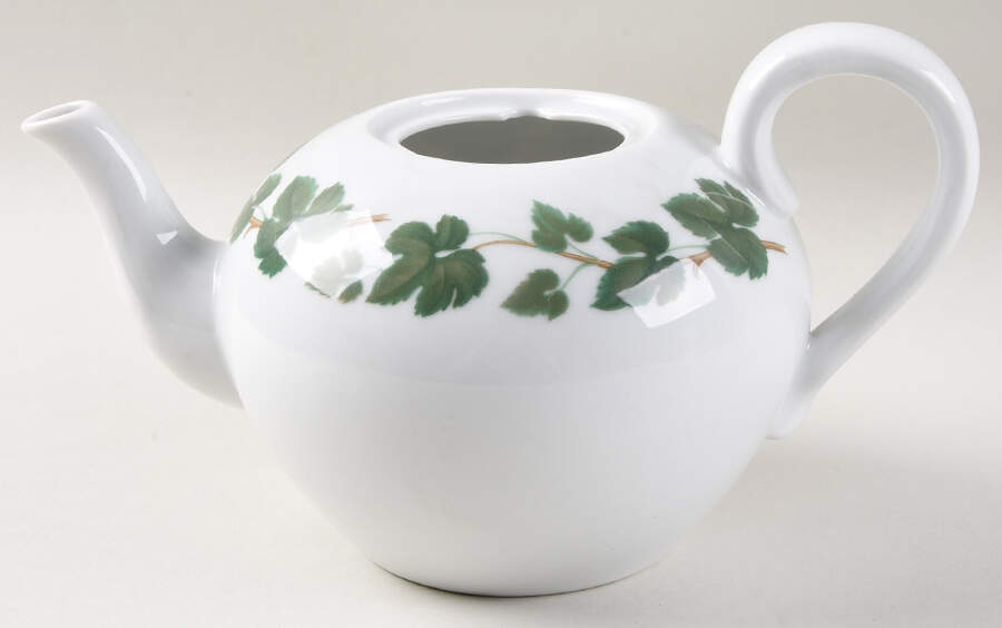Weinlaub (Maria Teresa) Teapot No Lid by Hutschenreuther-1