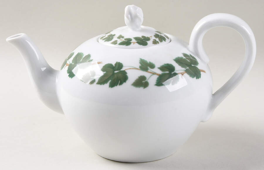 Weinlaub (Maria Teresa) Teapot & Lid by Hutschenreuther-1