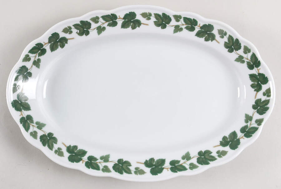 Weinlaub (Maria Teresa) 15" Oval Serving Platter by Hutschenreuther-1
