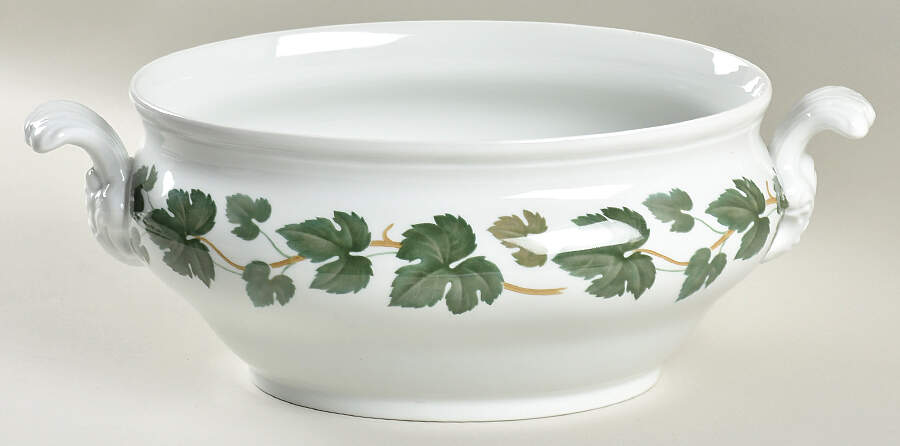 Weinlaub (Maria Teresa) Oval Tureen No Lid by Hutschenreuther-1