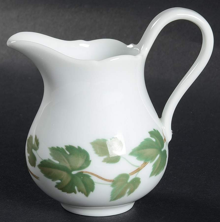 Weinlaub (Maria Teresa) Creamer by Hutschenreuther-1