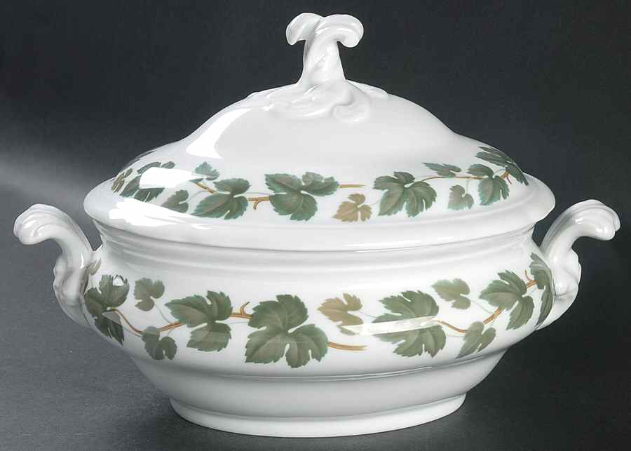 Weinlaub (Maria Teresa) Oval Covered Vegetable by Hutschenreuther-1