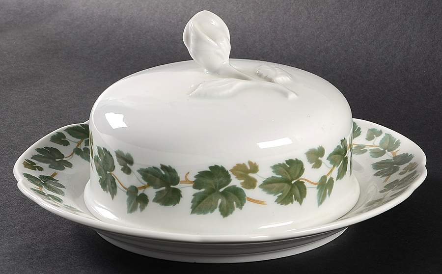 Weinlaub (Maria Teresa) Round Covered Butter by Hutschenreuther-1