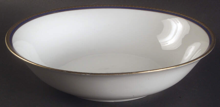 2406 9" Round Vegetable Bowl by Hutschenreuther-1