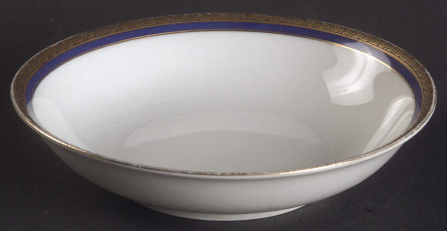 2406 Fruit/Dessert (Sauce) Bowl by Hutschenreuther-1