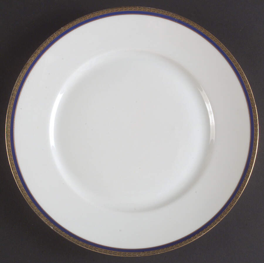 2406 Dinner Plate by Hutschenreuther-1