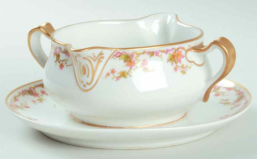 Schleiger 533 Gravy Boat with Attached Underplate by Haviland-1