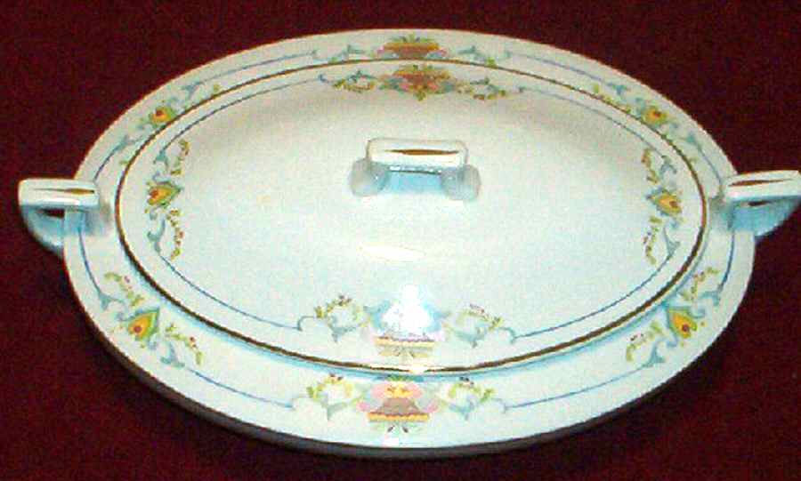 PRESIDENTIAL Oval Covered Vegetable by Homer Laughlin -1