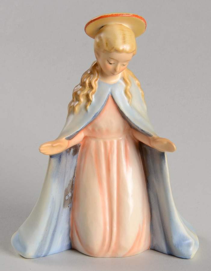 Nativity-Small Colored Tm6-Mary - With Box by M.I. Hummel-1