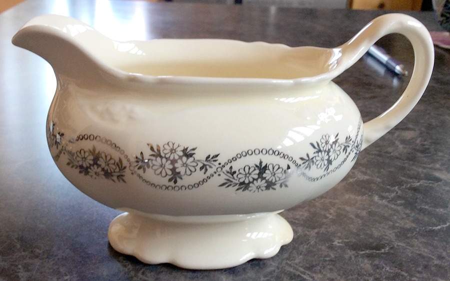 Century's Three Daisies Creamer by Homer Laughlin -1