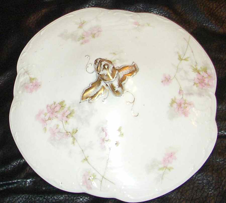Schleiger 83 Lid for Round Vegetable by Haviland-1